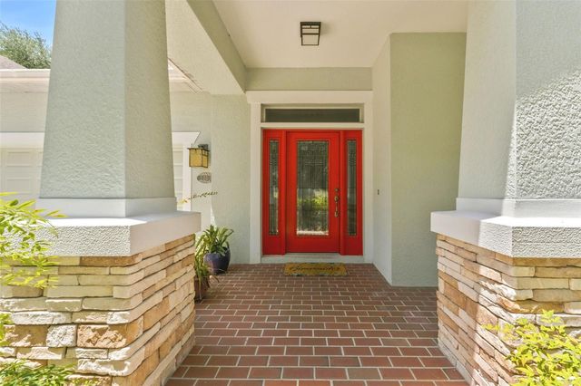 3203 LAKE GREEN COURT, Tampa, FL 33611
