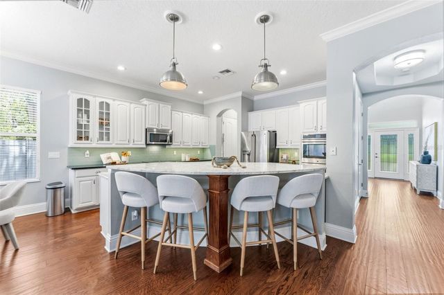 3203 LAKE GREEN COURT, Tampa, FL 33611