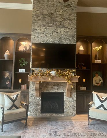 1404 N Broadway, Stigler, OK 74462