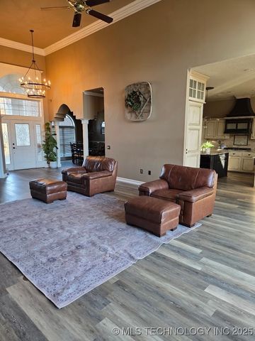 1404 N Broadway, Stigler, OK 74462