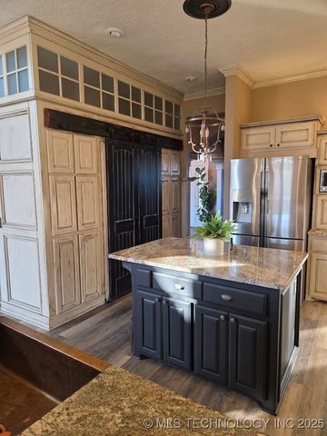 1404 N Broadway, Stigler, OK 74462