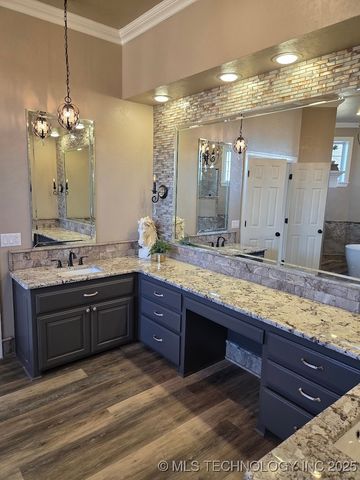 1404 N Broadway, Stigler, OK 74462