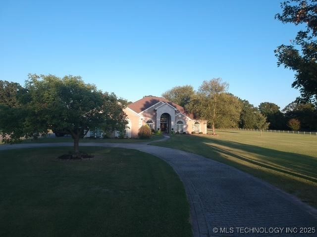 1404 N Broadway, Stigler, OK 74462