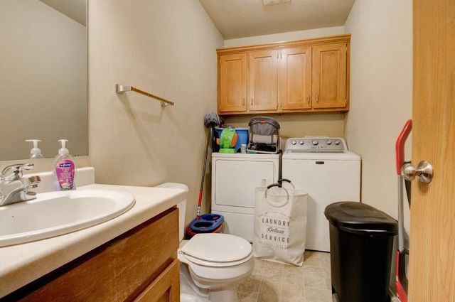 833 E RANDALL STREET, Shawano, WI 54166