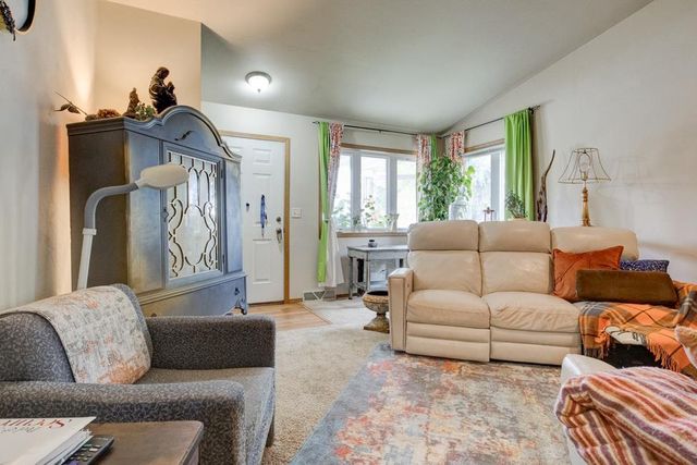 833 E RANDALL STREET, Shawano, WI 54166