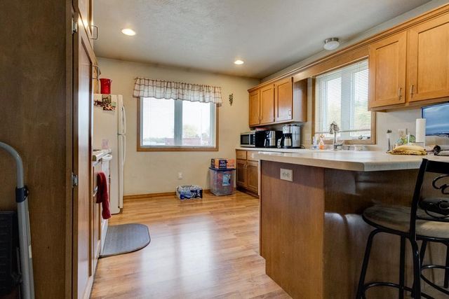 833 E RANDALL STREET, Shawano, WI 54166