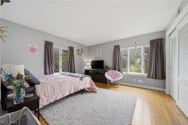 905 Mohawk Trail SW, Hartville, OH 44632