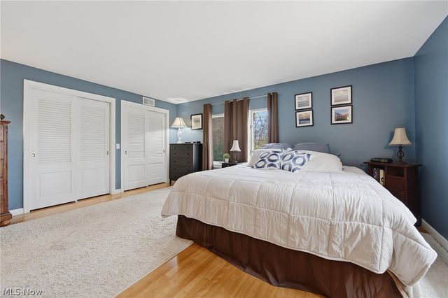905 Mohawk Trail SW, Hartville, OH 44632