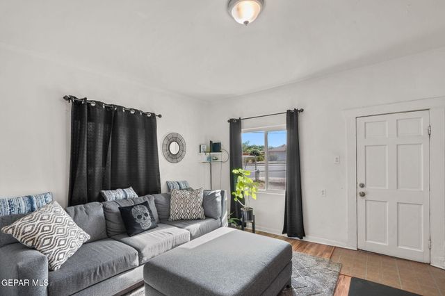 120 PENDALE Road, El Paso, TX 79907