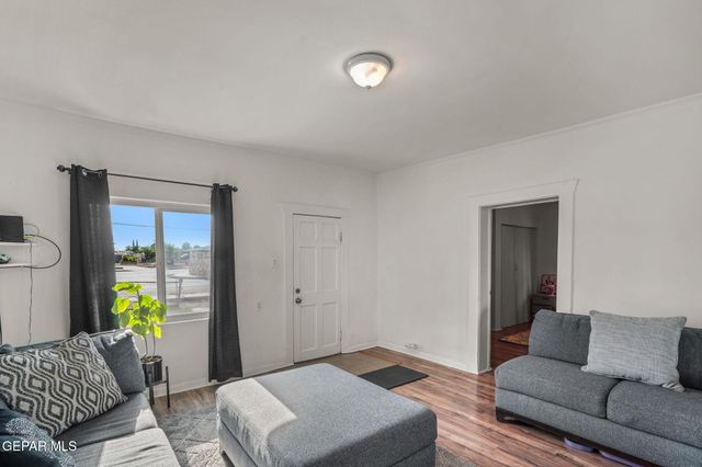 120 PENDALE Road, El Paso, TX 79907