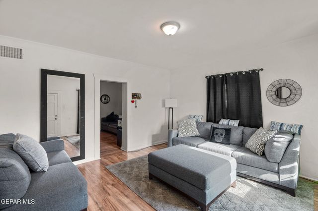 120 PENDALE Road, El Paso, TX 79907