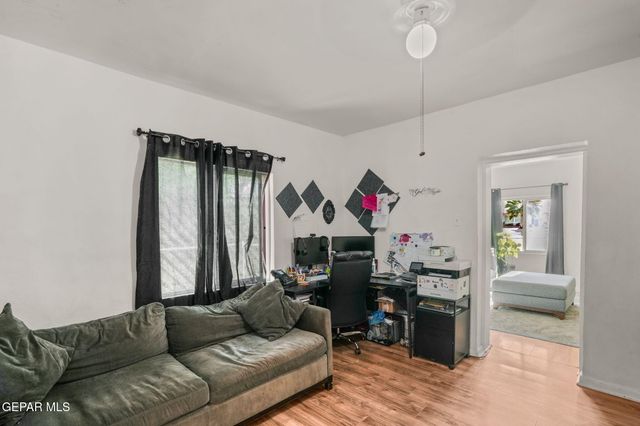 120 PENDALE Road, El Paso, TX 79907