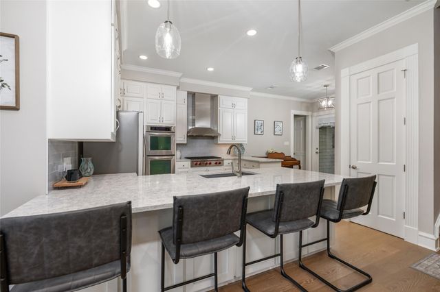5805 Buckpasser CV, Austin, TX 78746