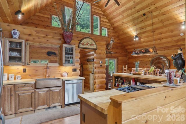 4501 Cove Creek Road, Waynesville, NC 28785