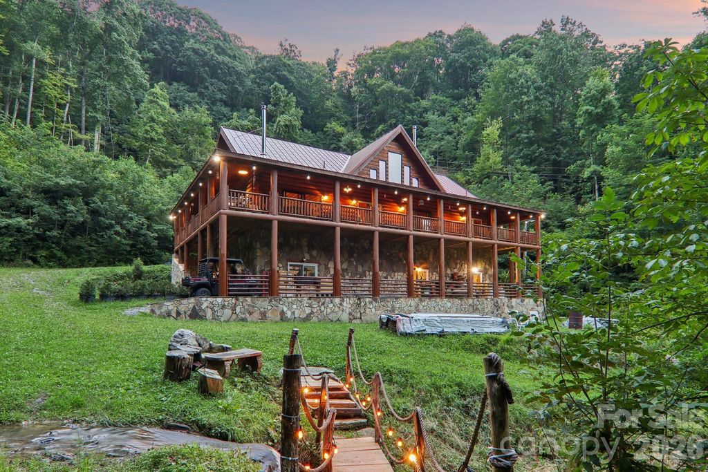 4501 Cove Creek Road, Waynesville, NC 28785