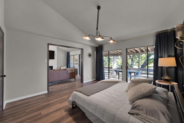 184 April Point Drive N, Conroe, TX 77356