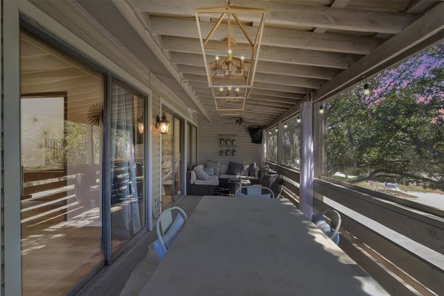 184 April Point Drive N, Conroe, TX 77356