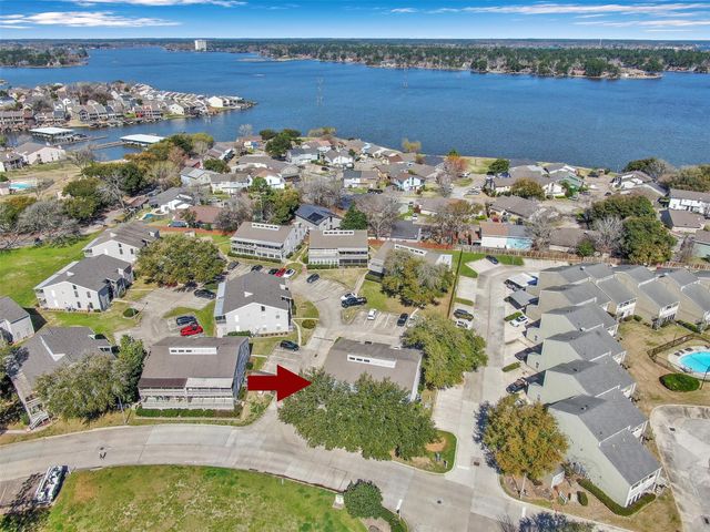 184 April Point Drive N, Conroe, TX 77356