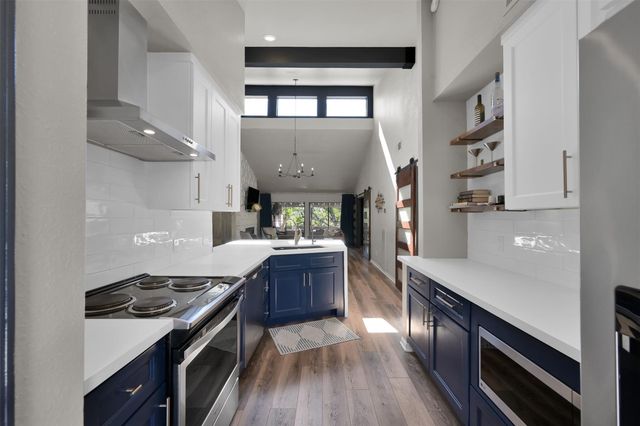 184 April Point Drive N, Conroe, TX 77356