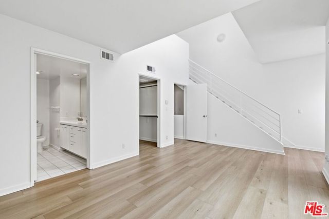 811 21st Street 5, Santa Monica, CA 90403