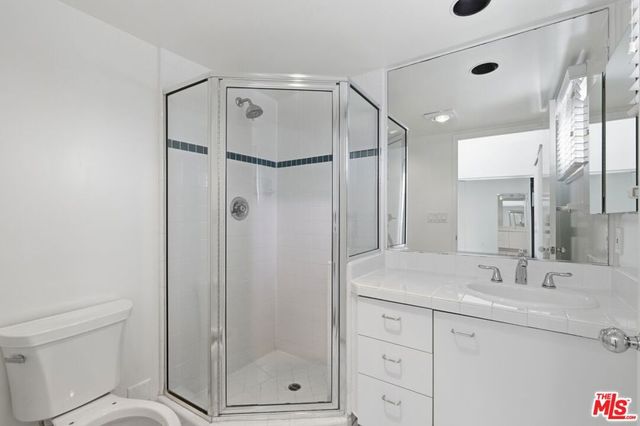 811 21st Street 5, Santa Monica, CA 90403