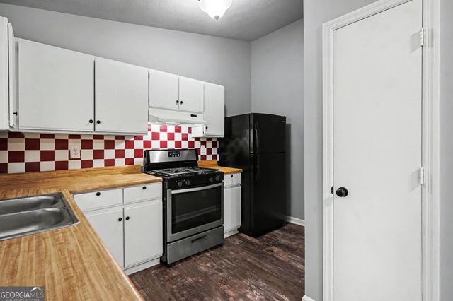 2145 Marbut Farms Entry, Lithonia, GA 30058