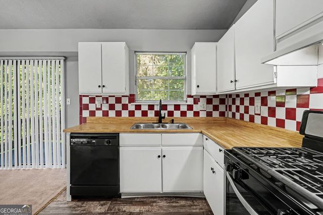 2145 Marbut Farms Entry, Lithonia, GA 30058