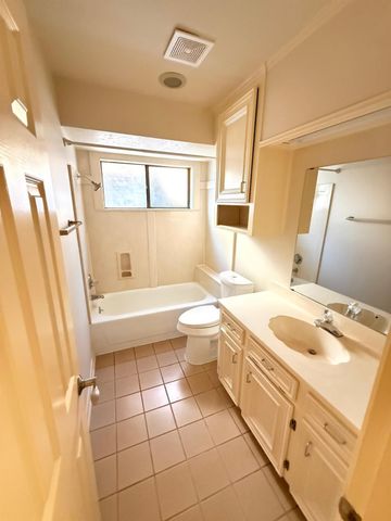 16214 Dunmoor Drive, Houston, TX 77059