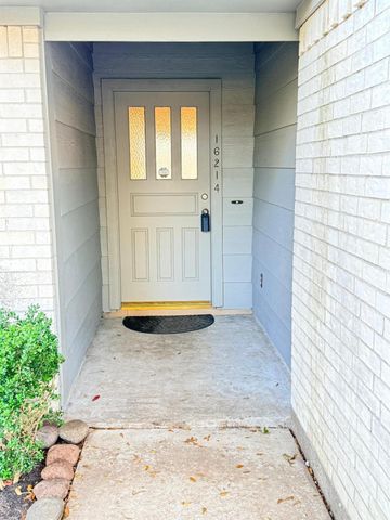 16214 Dunmoor Drive, Houston, TX 77059
