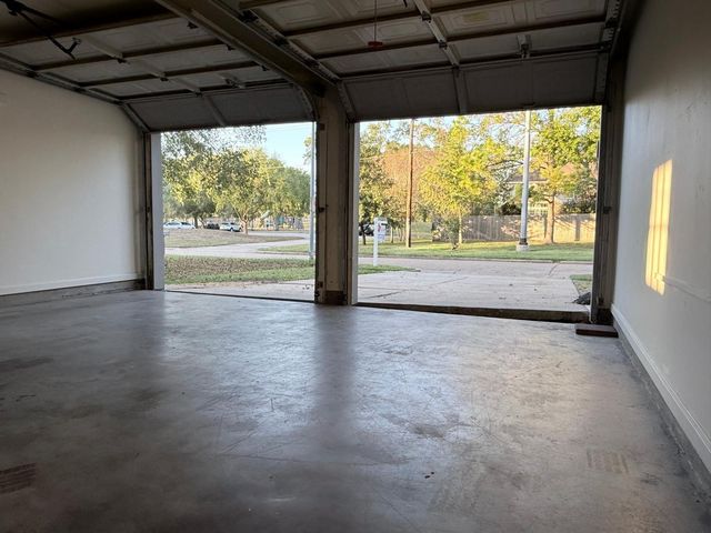 16214 Dunmoor Drive, Houston, TX 77059