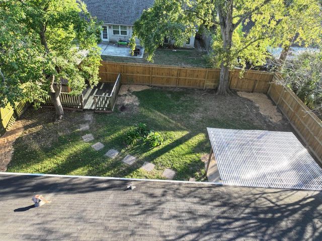 16214 Dunmoor Drive, Houston, TX 77059