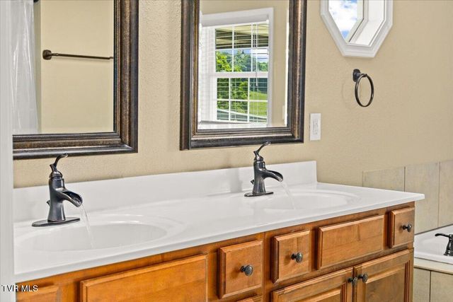 268 Katie Lane, Chuckey, TN 37641