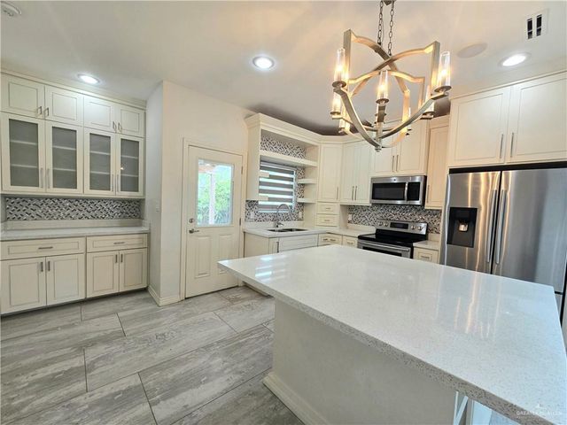 2319 Dorado Drive, Mission, TX 78573