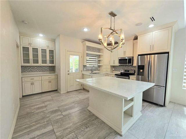2319 Dorado Drive, Mission, TX 78573