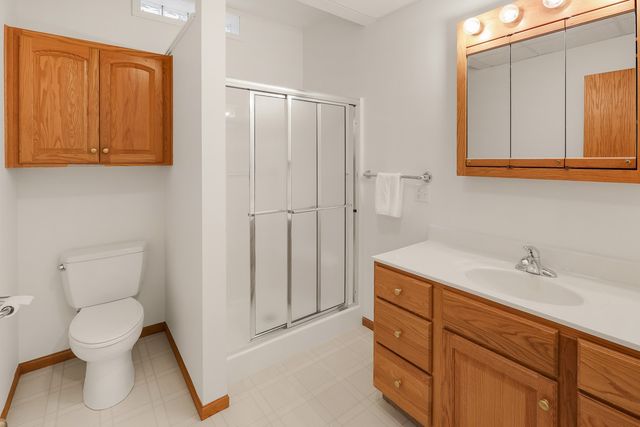 1009 E 6th Street, Pella, IA 50219