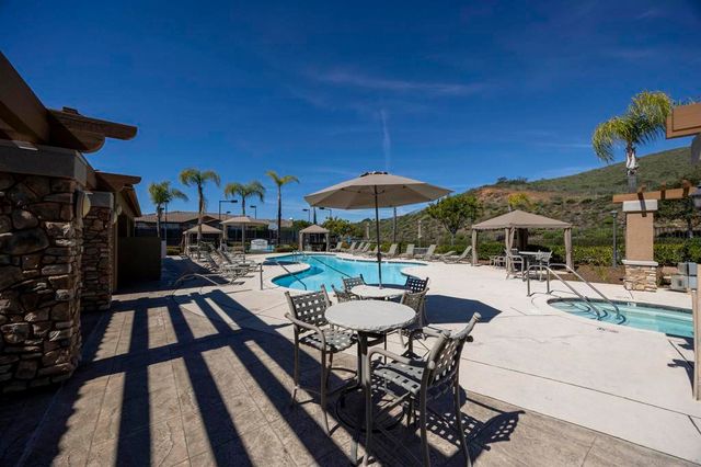 10910 Serafina Lane 52, San Diego, CA 92128