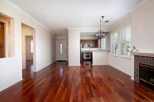 10910 Serafina Lane 52, San Diego, CA 92128