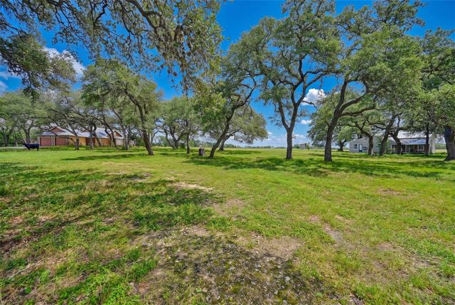 10100 Harmon School Road, Burton, TX 77835