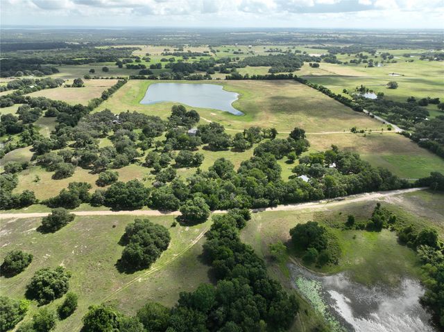 10100 Harmon School Road, Burton, TX 77835