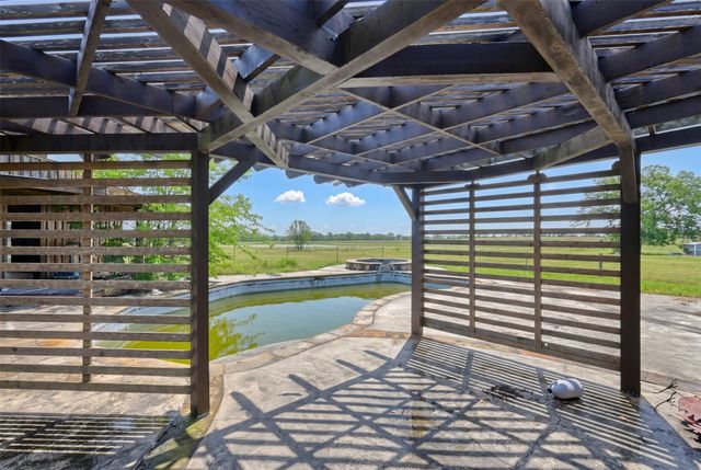 10100 Harmon School Road, Burton, TX 77835