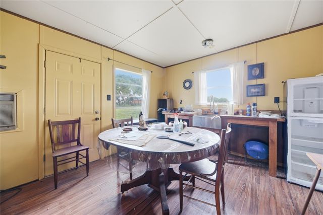 10100 Harmon School Road, Burton, TX 77835