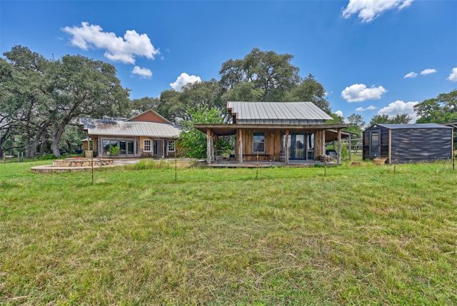 10100 Harmon School Road, Burton, TX 77835