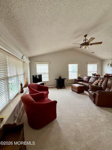 26 Lambert Way, Toms River, NJ 08757