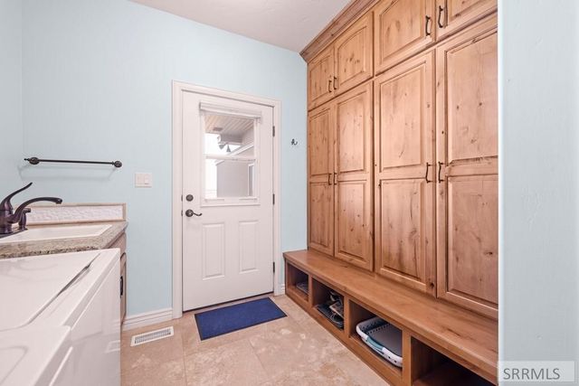 5971 Pheasant Drive, Idaho Falls, ID 83406