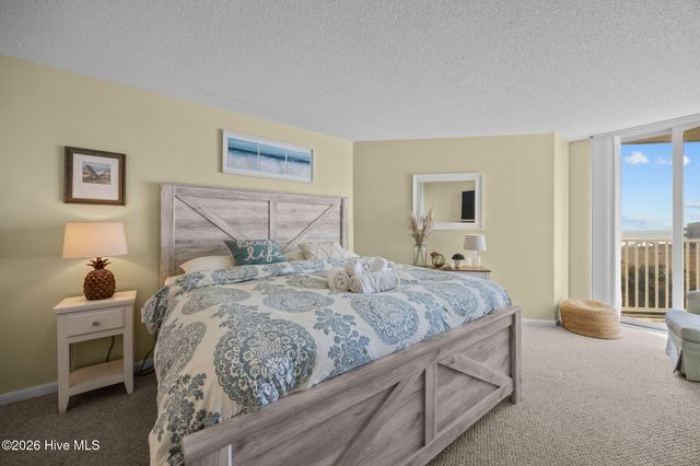 2000 New River Inlet Road 1203, N Topsail Beach, NC 28460