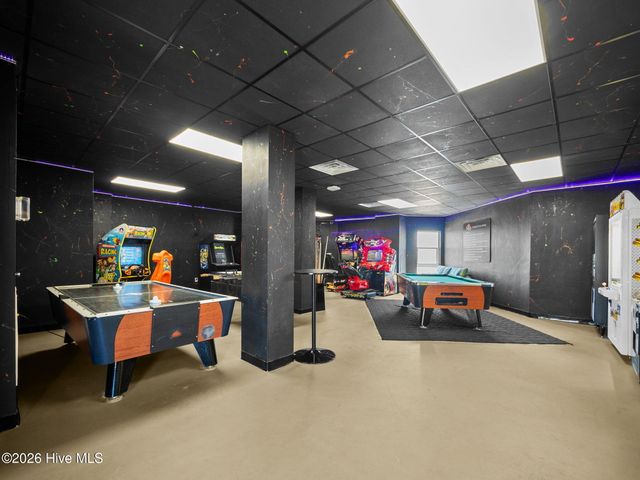 2000 New River Inlet Road 1203, N Topsail Beach, NC 28460