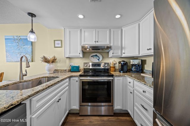 2000 New River Inlet Road 1203, N Topsail Beach, NC 28460