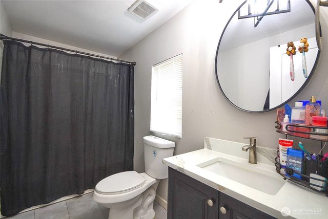 8917 Mulberry Court SE, Yelm, WA 98597