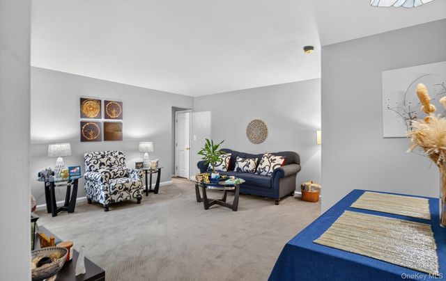 36 Cathedral Avenue 4F, Hempstead, NY 11550
