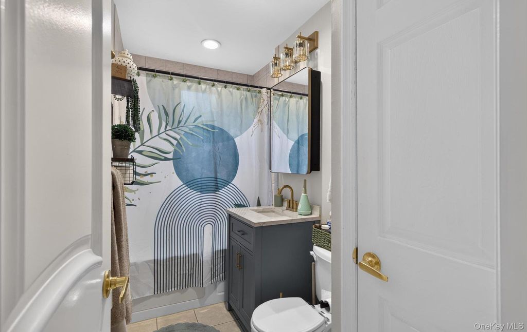 36 Cathedral Avenue 4F, Hempstead, NY 11550 — photo 5